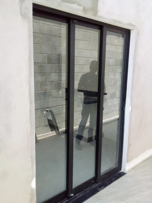 Porta de correr de madeira em Rio Claro