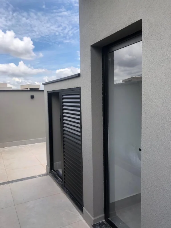 Portas de alumínio sob medida em Limeira